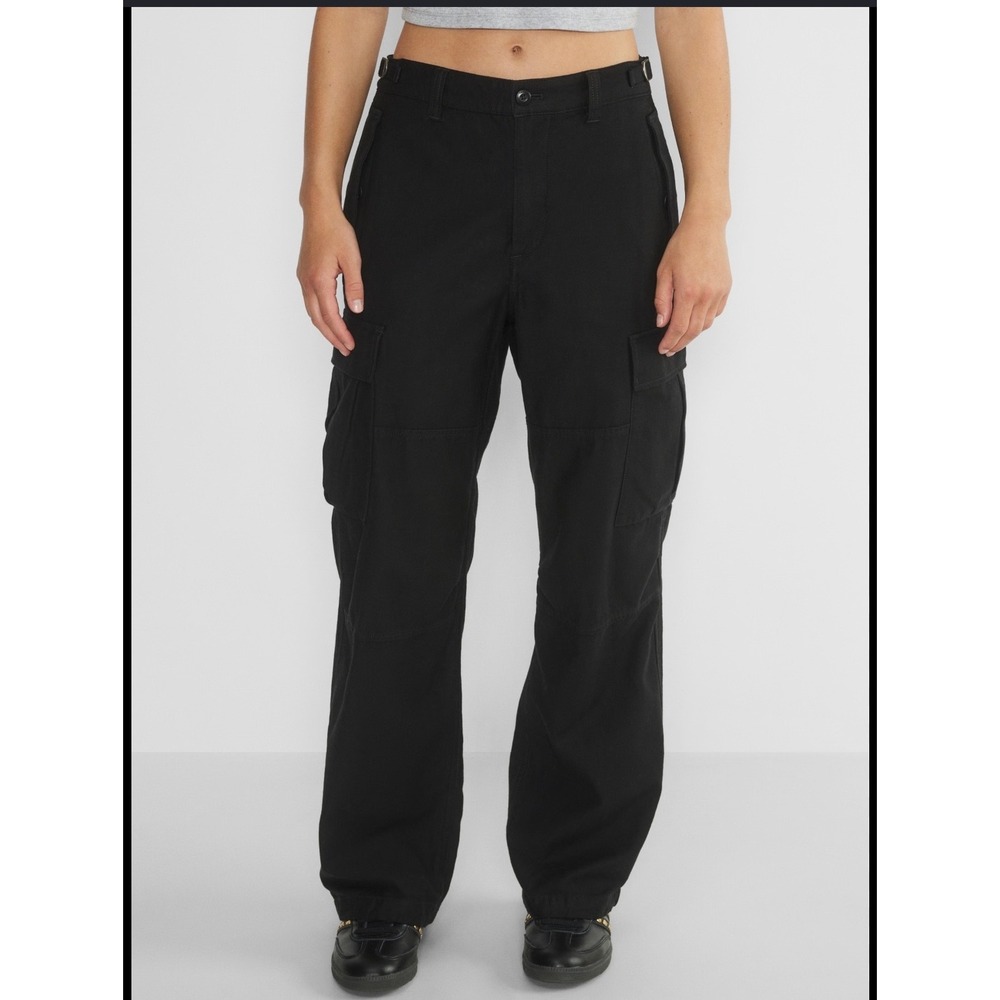 Aritzia TNA Supply Cargo Pant Black Mid Rise Utility Straight Leg Trouser Size 6